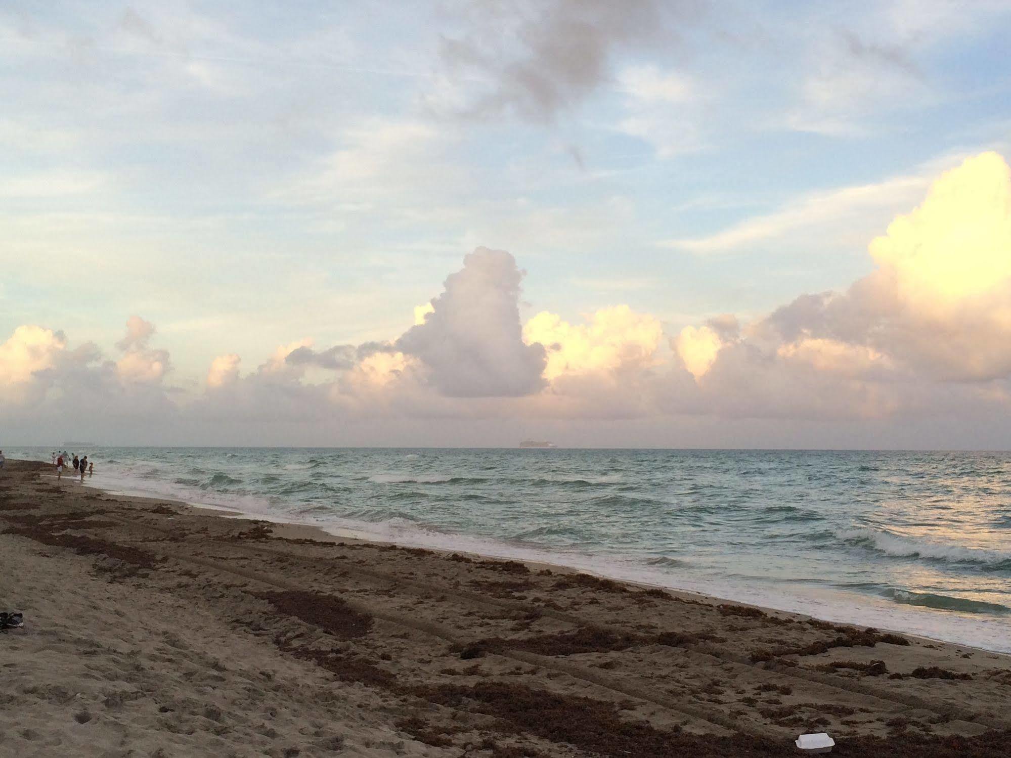 Apartments At Sian Residences Hallandale Beach Exteriör bild