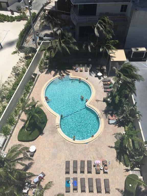 Apartments At Sian Residences Hallandale Beach Exteriör bild